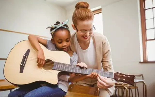 汕梅高速改扩建最后一座隧道进洞,预计明年4月贯通