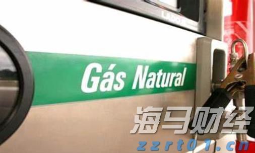 黄练镇岭岑村辣椒基地喜获丰收